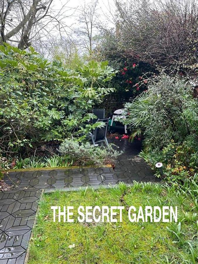 Luxury Large 1 Bed Apartment With Garden In Hampstead Min 3 Nights Londres Exterior foto